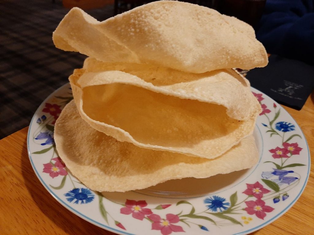 Poppadom's yn 'The New Tredegar Arms Cwmtwrch'