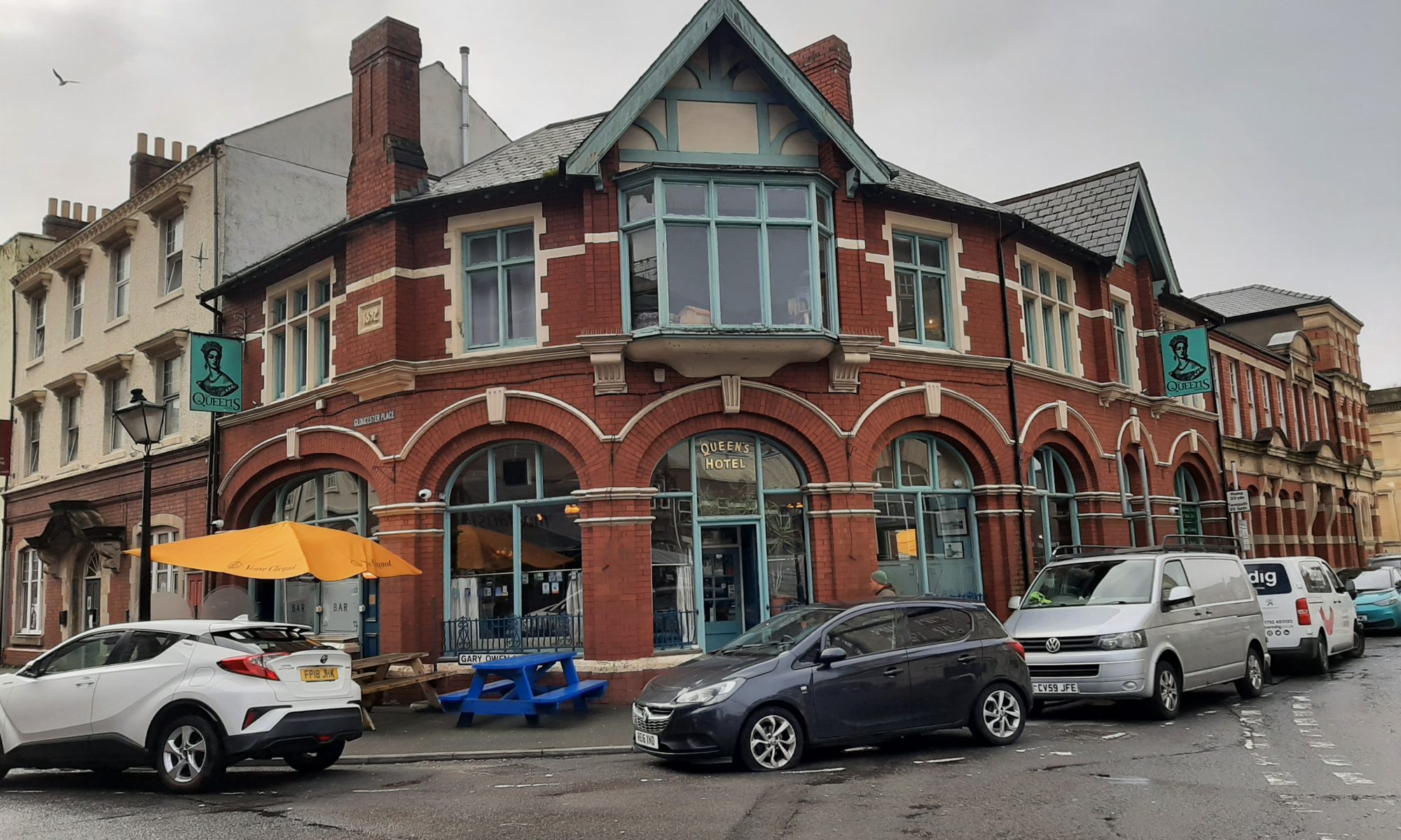 Façade of Queen's Hotel Swansea